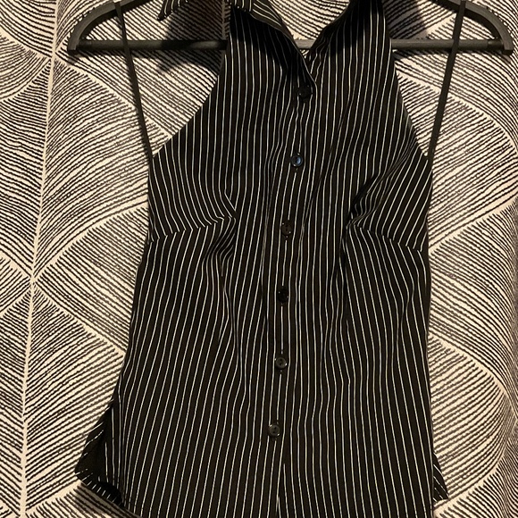 Y2K unique backless pinstripe black & white vest - Picture 5 of 6